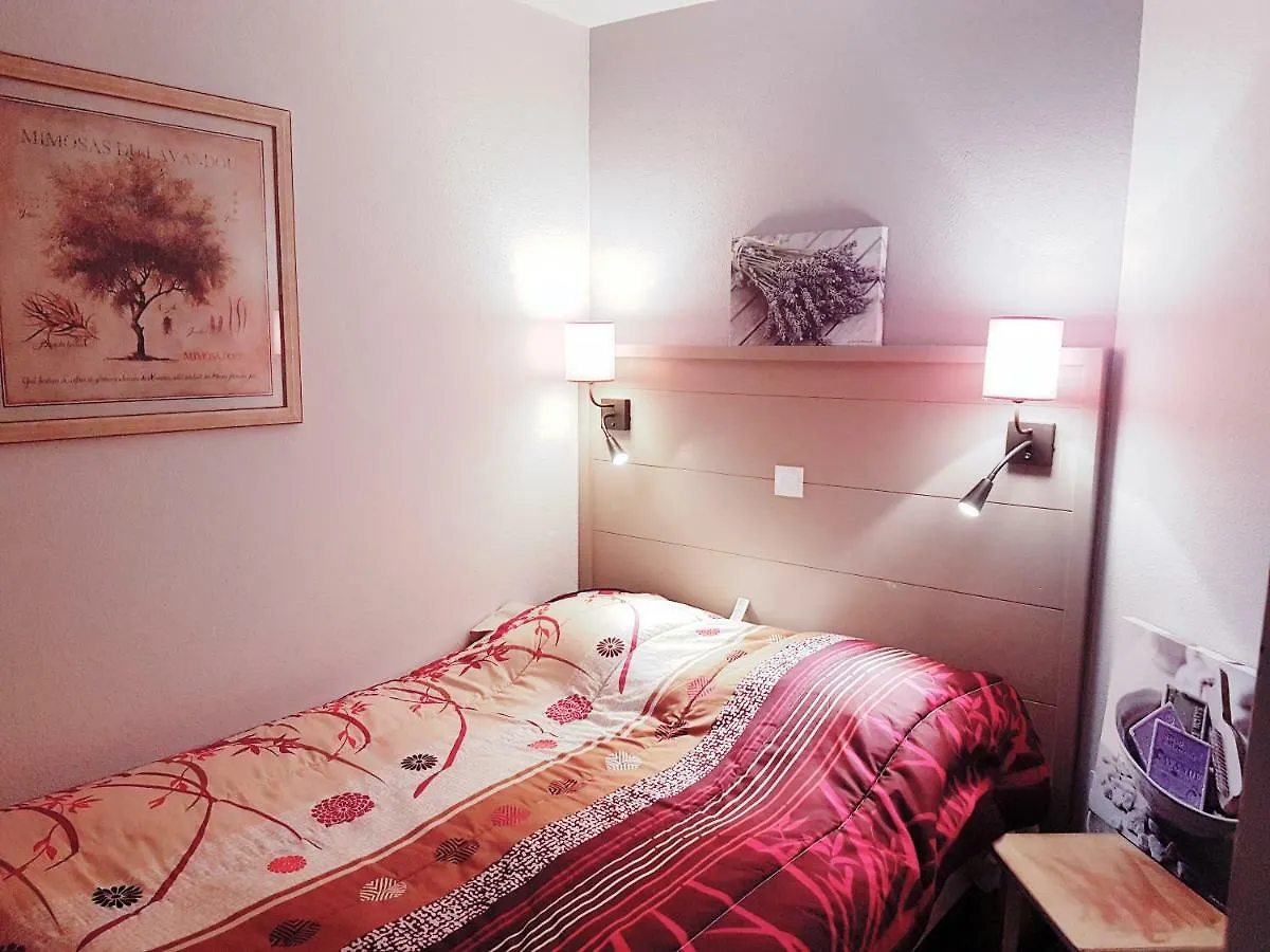 Appartement Ecrins de la Badine- pinède à Hyères 0*,  France