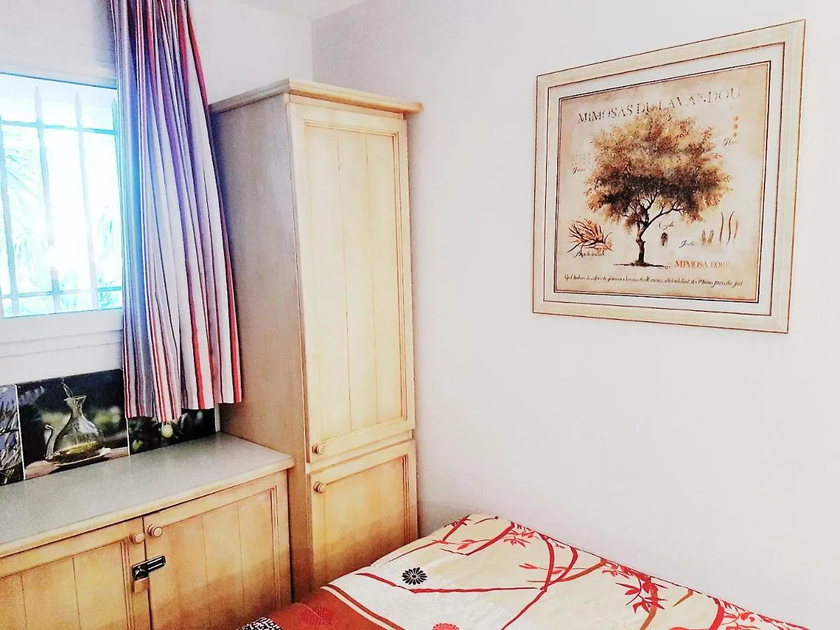 Appartement Ecrins de la Badine- pinède à Hyères France